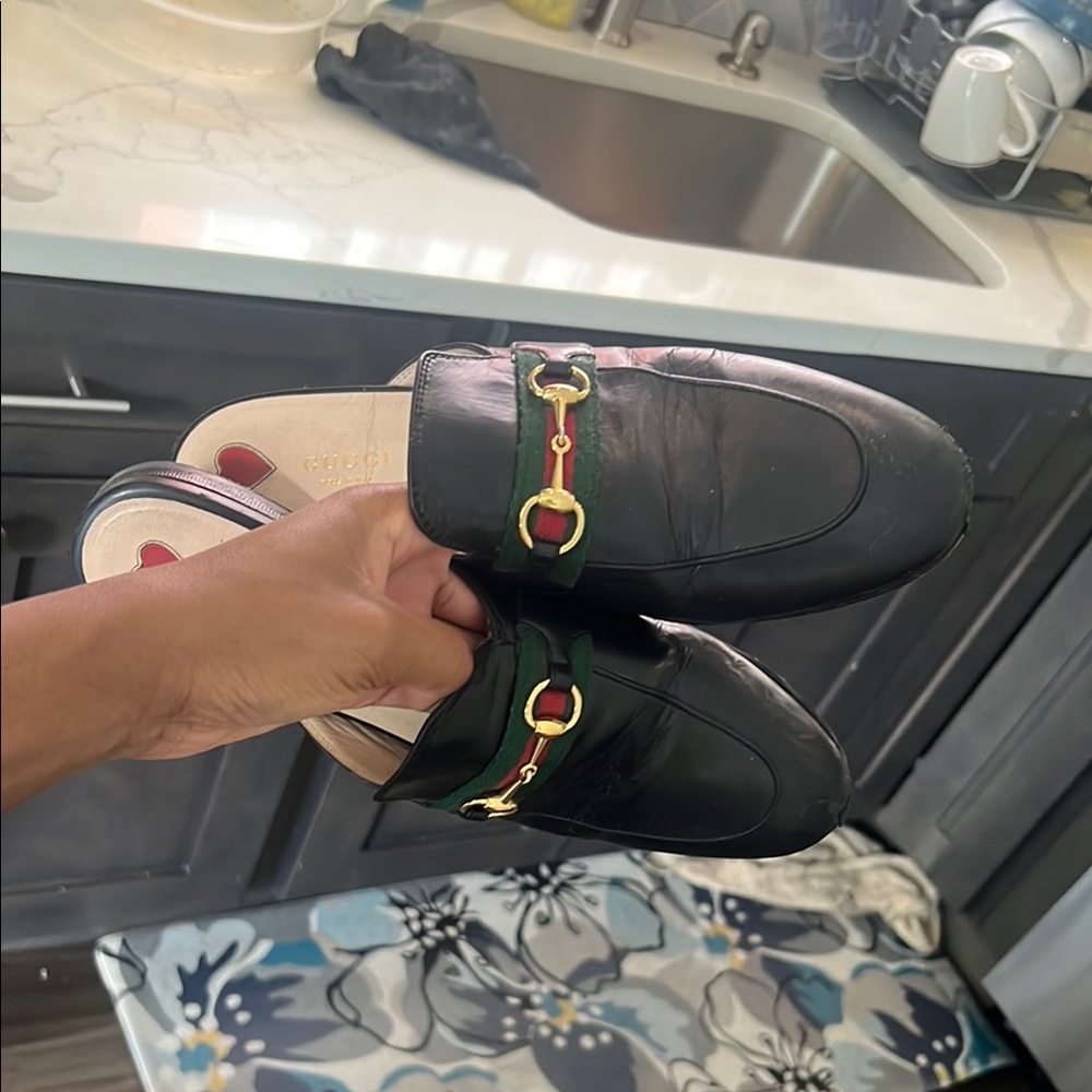 Gucci Black Leather Loafers with Gold and Green Details